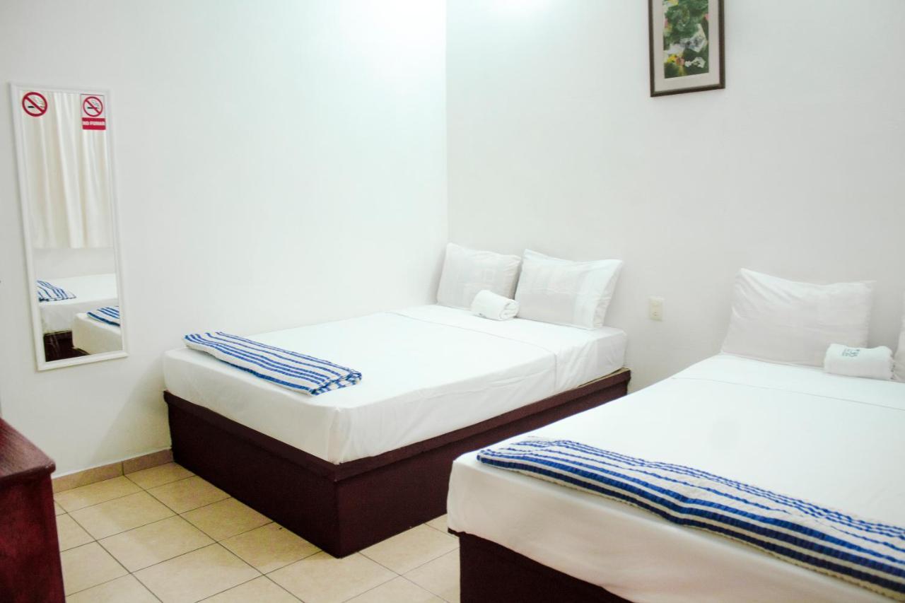 Hotel Om Downtown 산타크루즈휴에튤코 외부 사진